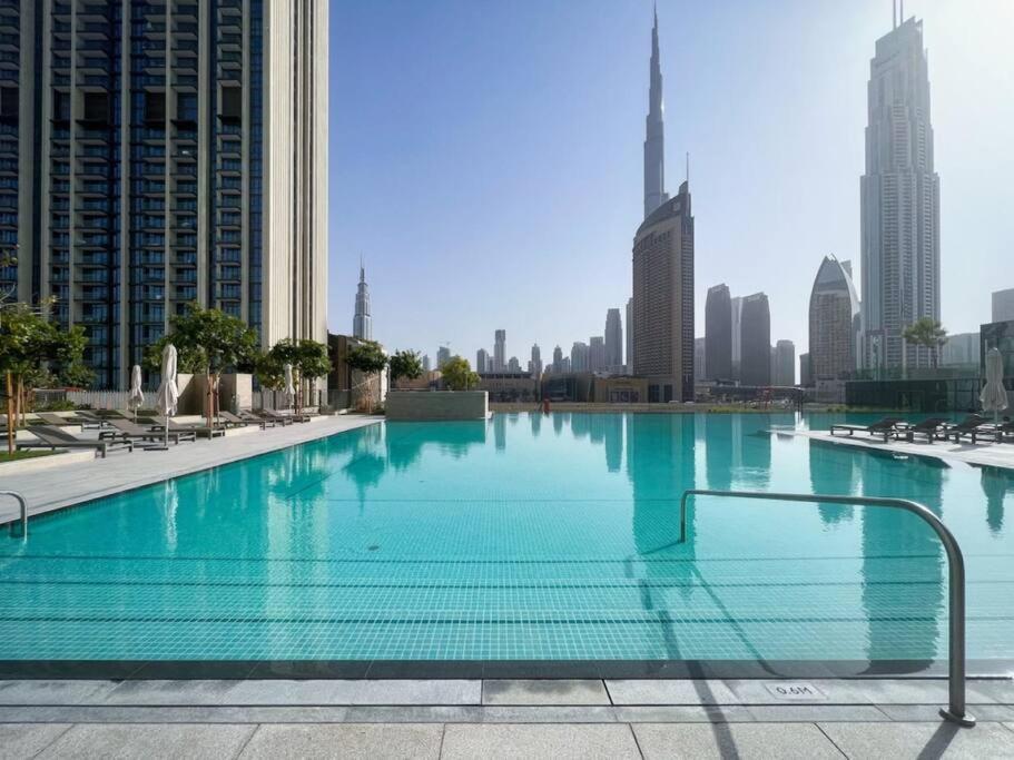 Luxury And Elegant 2br With Burj Khalifa View