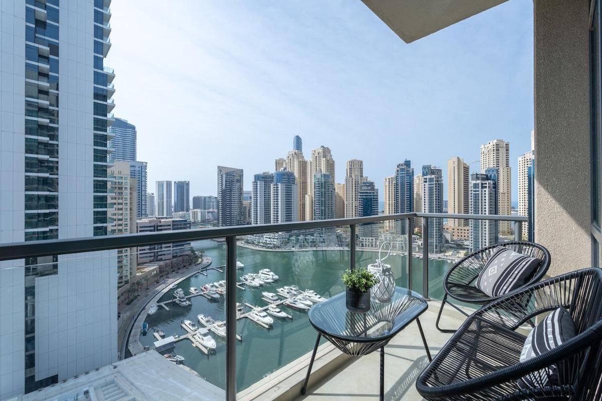 Luxurious And Minimalist 3br In Marina Apartment