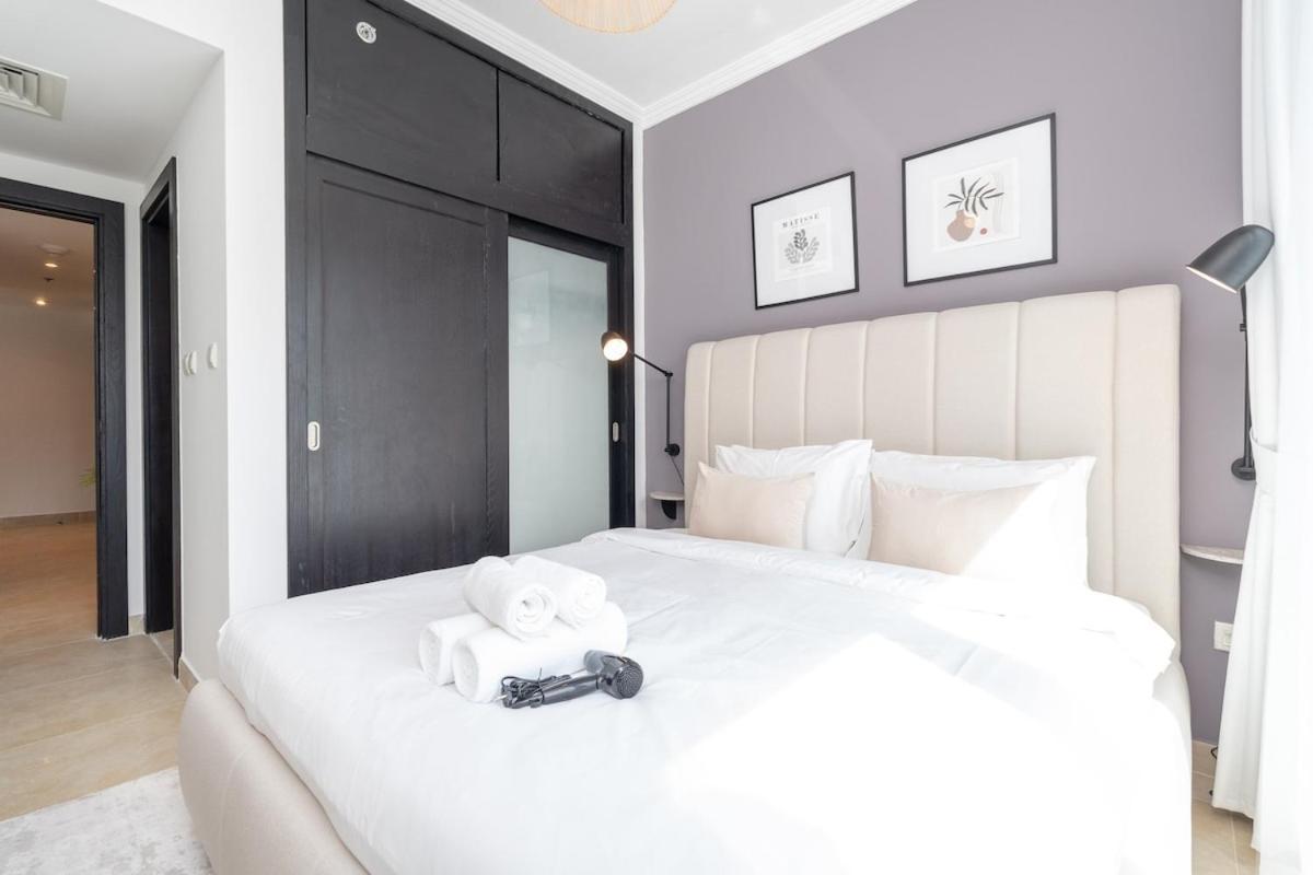 Apartment Luxurious And Minimalist 3br In Marina *