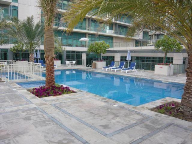 Luxurious And Minimalist 3br In Marina Dubai