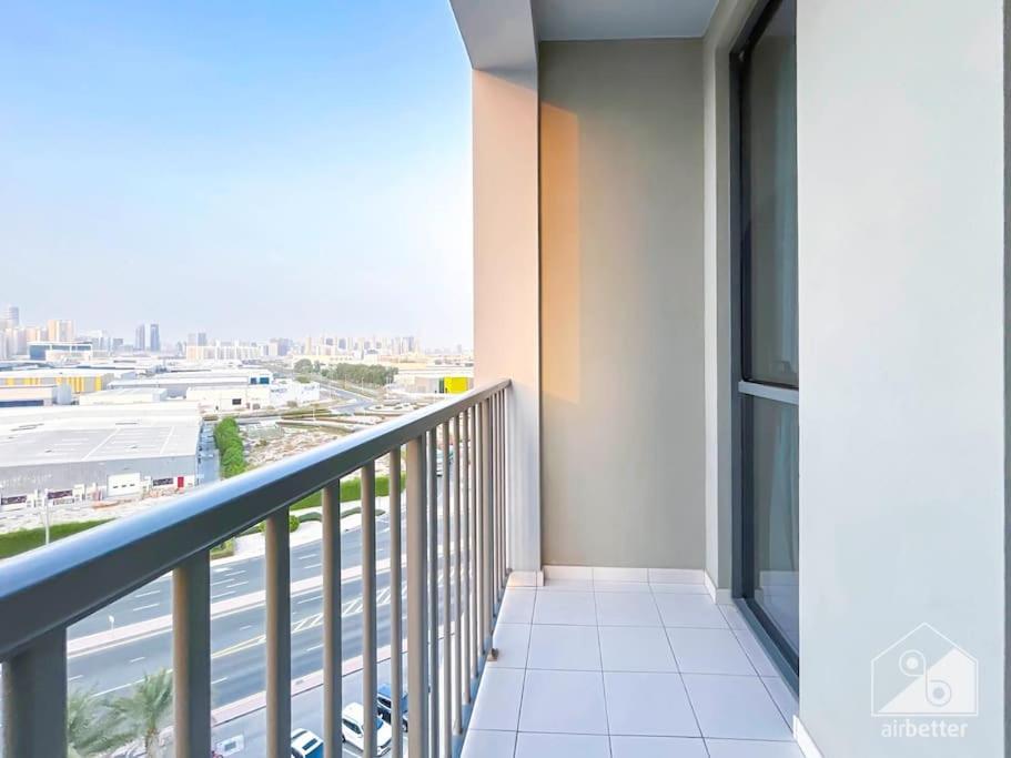 Luxurious 1br With Balcony In Production Apartment