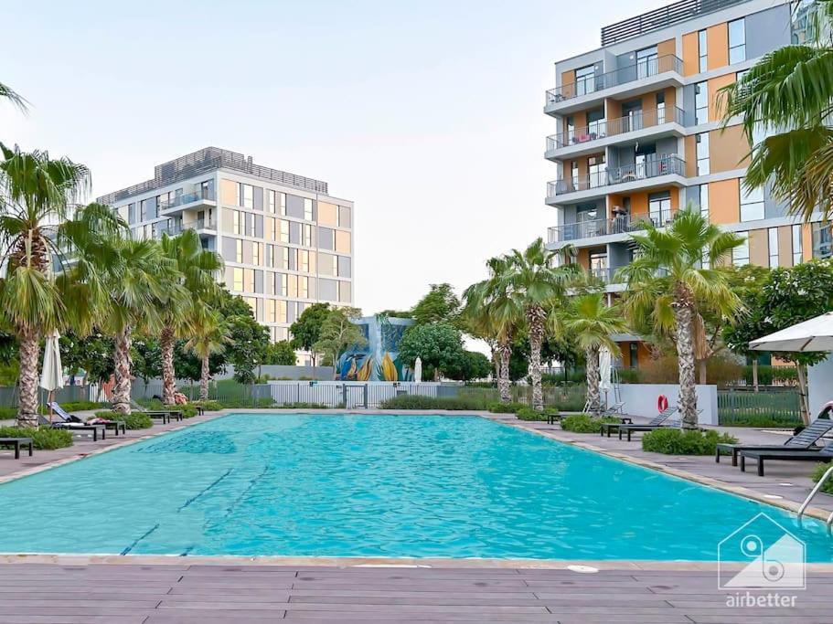 Luxurious 1br With Balcony In Production Apartment