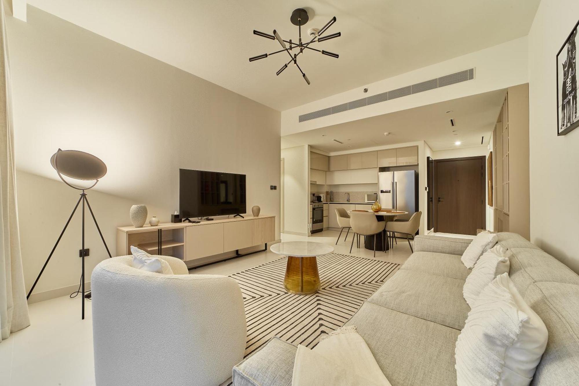 2br Beachfront With Stunning Marina View Apartment Dubai