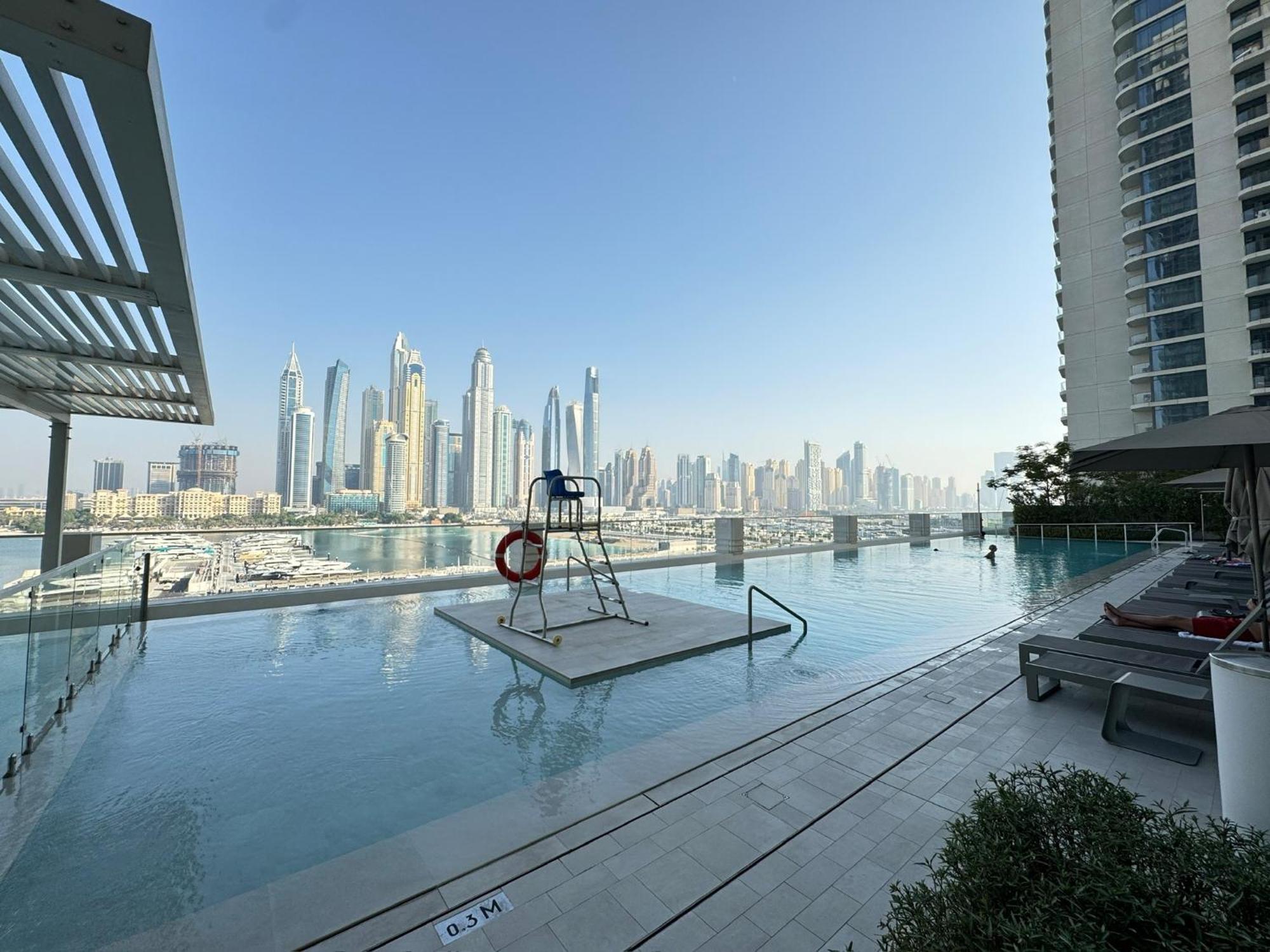 Apartment 2br Beachfront With Stunning Marina View