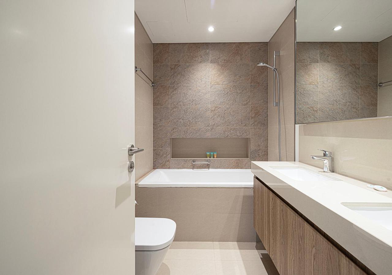 Stylish Flat In Downtown With Ps5 Gym And Pool Dubai