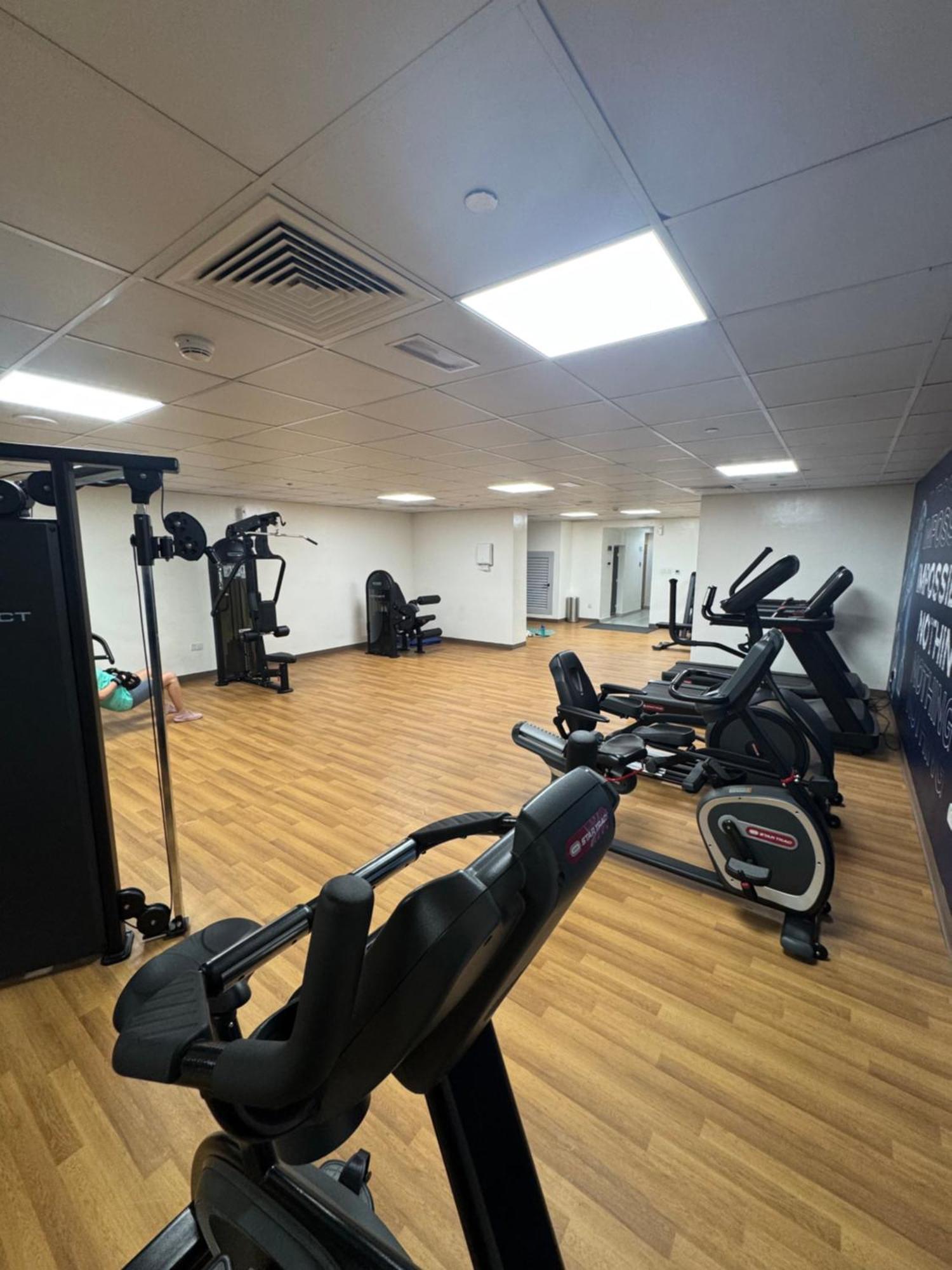 Apartment Cozy 1 Bedroom - Pool-gym, Close To Metro