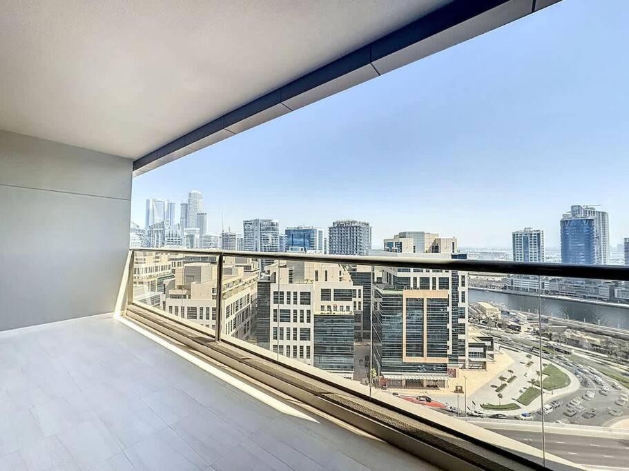 Tick - King Skyline View With Pool & Sauna Apartamento Dubai