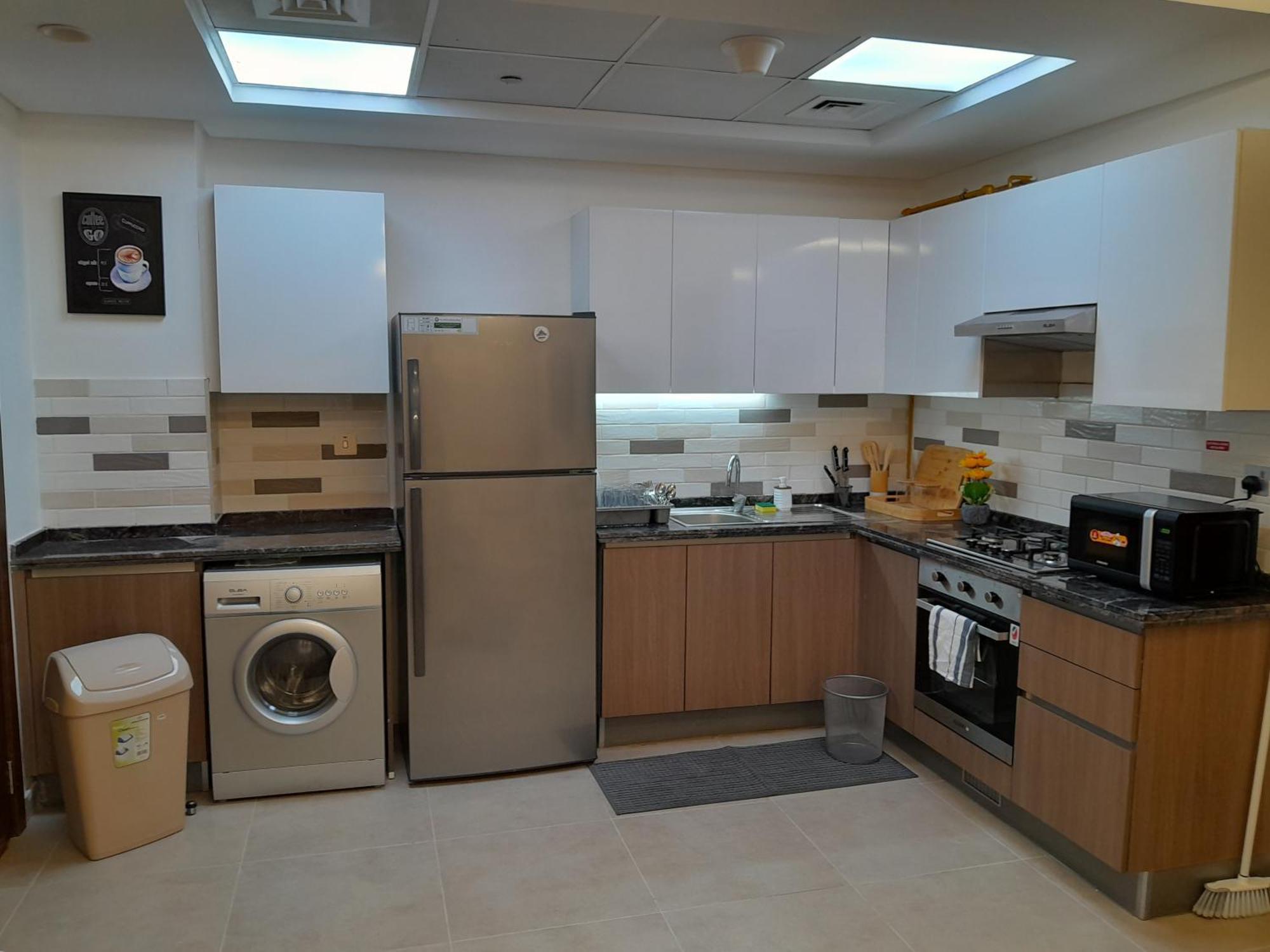 Cozy 1 Bedroom - Pool-gym, Close To Metro *