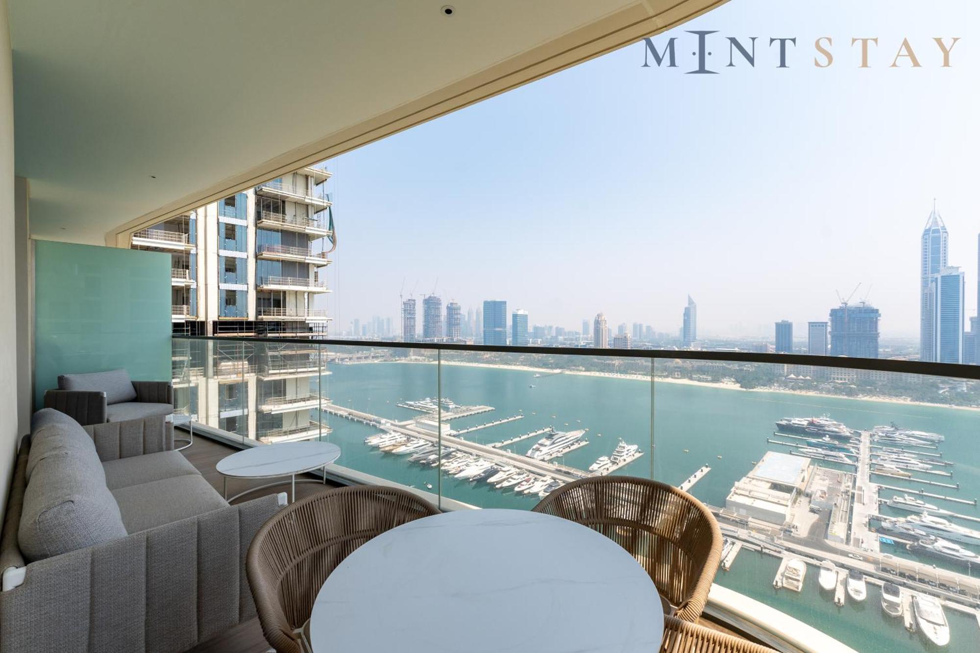 Marina Vista 2, Emaar Beachfront - Mint