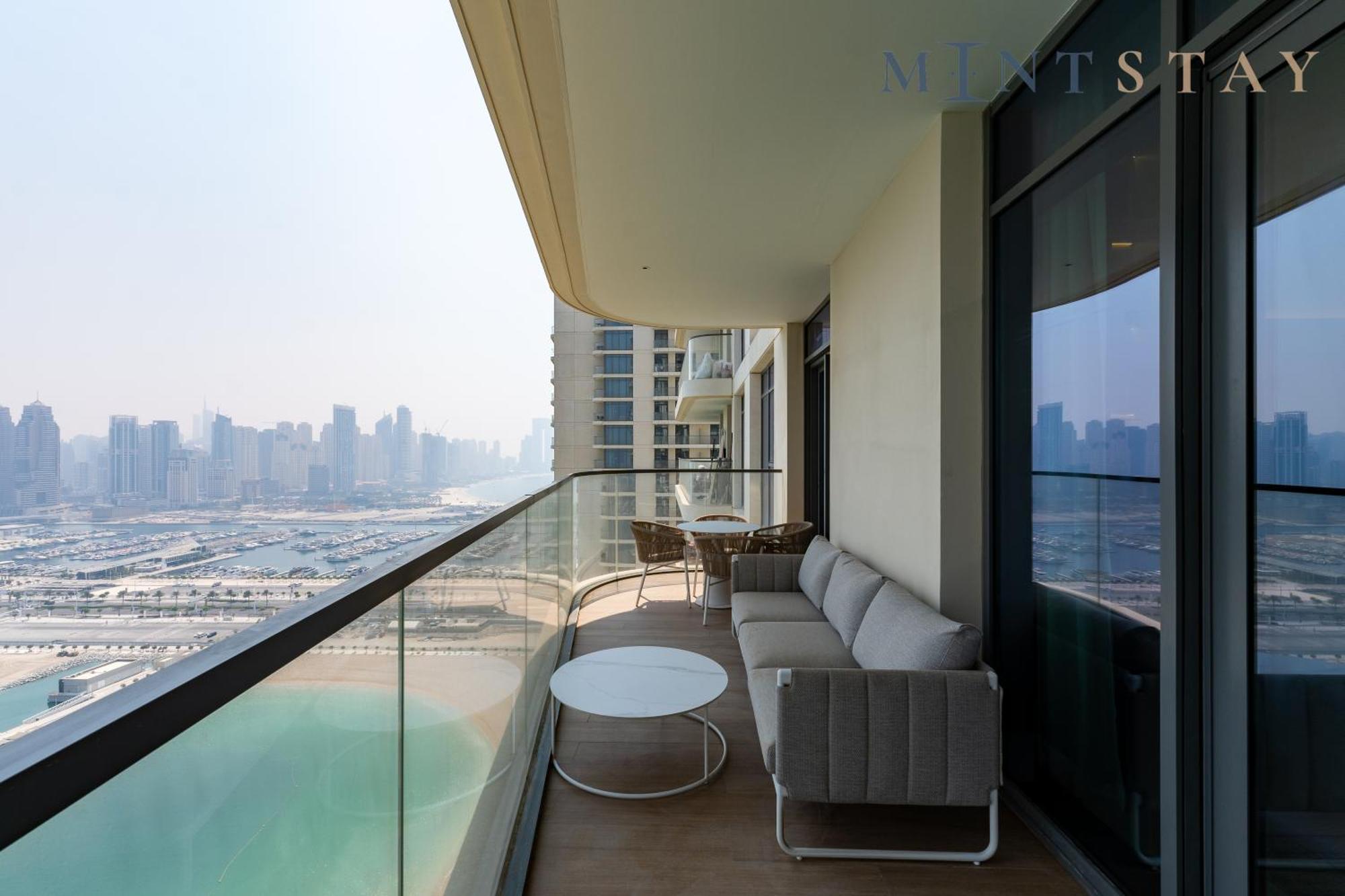 Marina Vista 2, Emaar Beachfront - Mint Apartment *