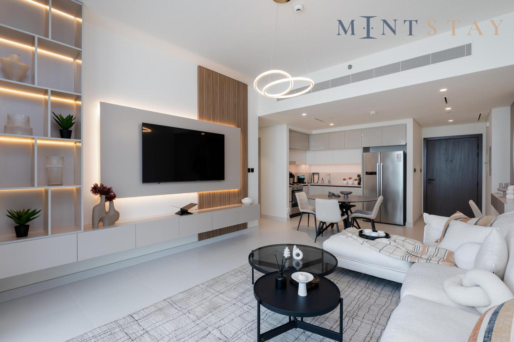 Marina Vista 2, Emaar Beachfront - Mint Apartment