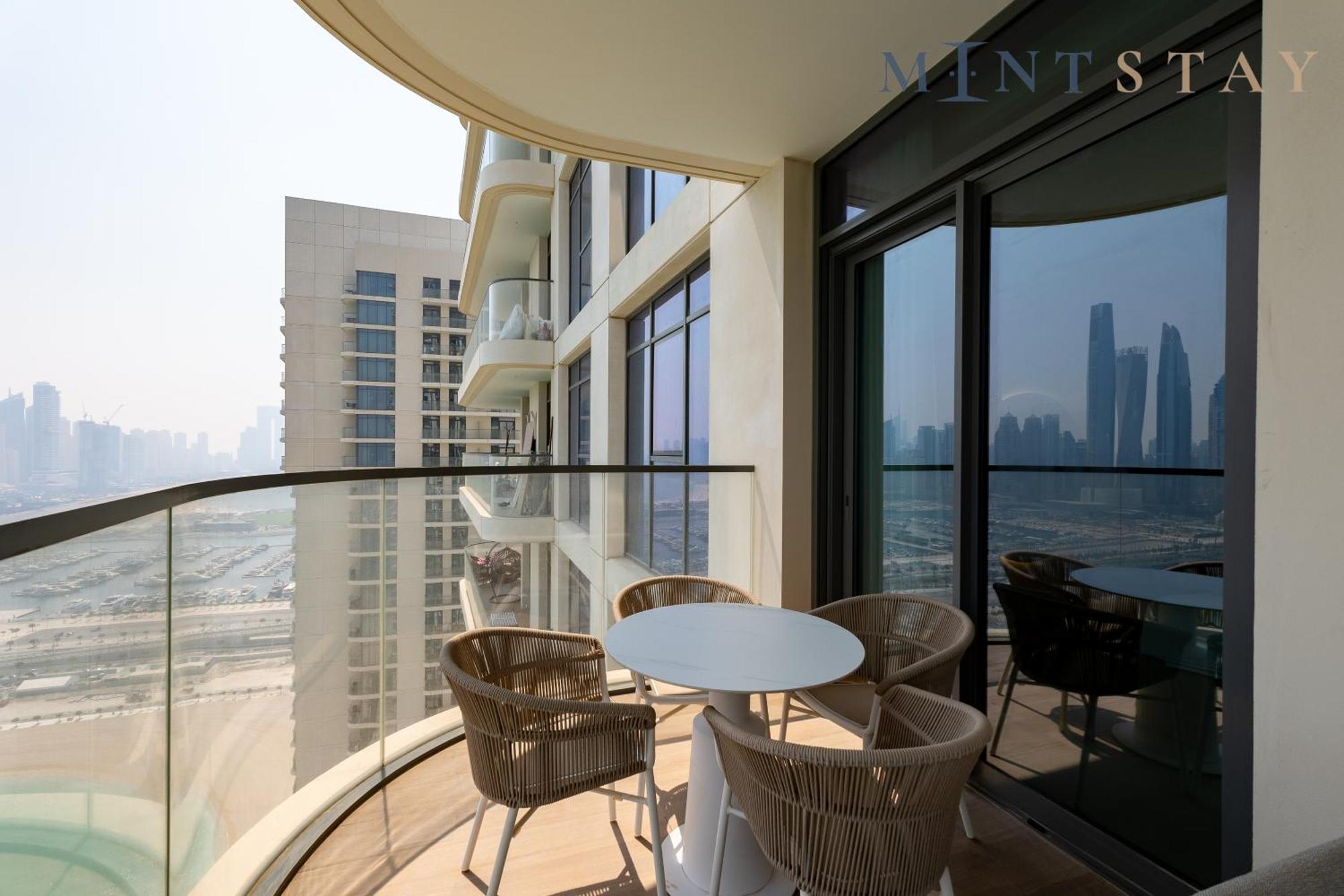 Marina Vista 2, Emaar Beachfront - Mint Apartment Dubai