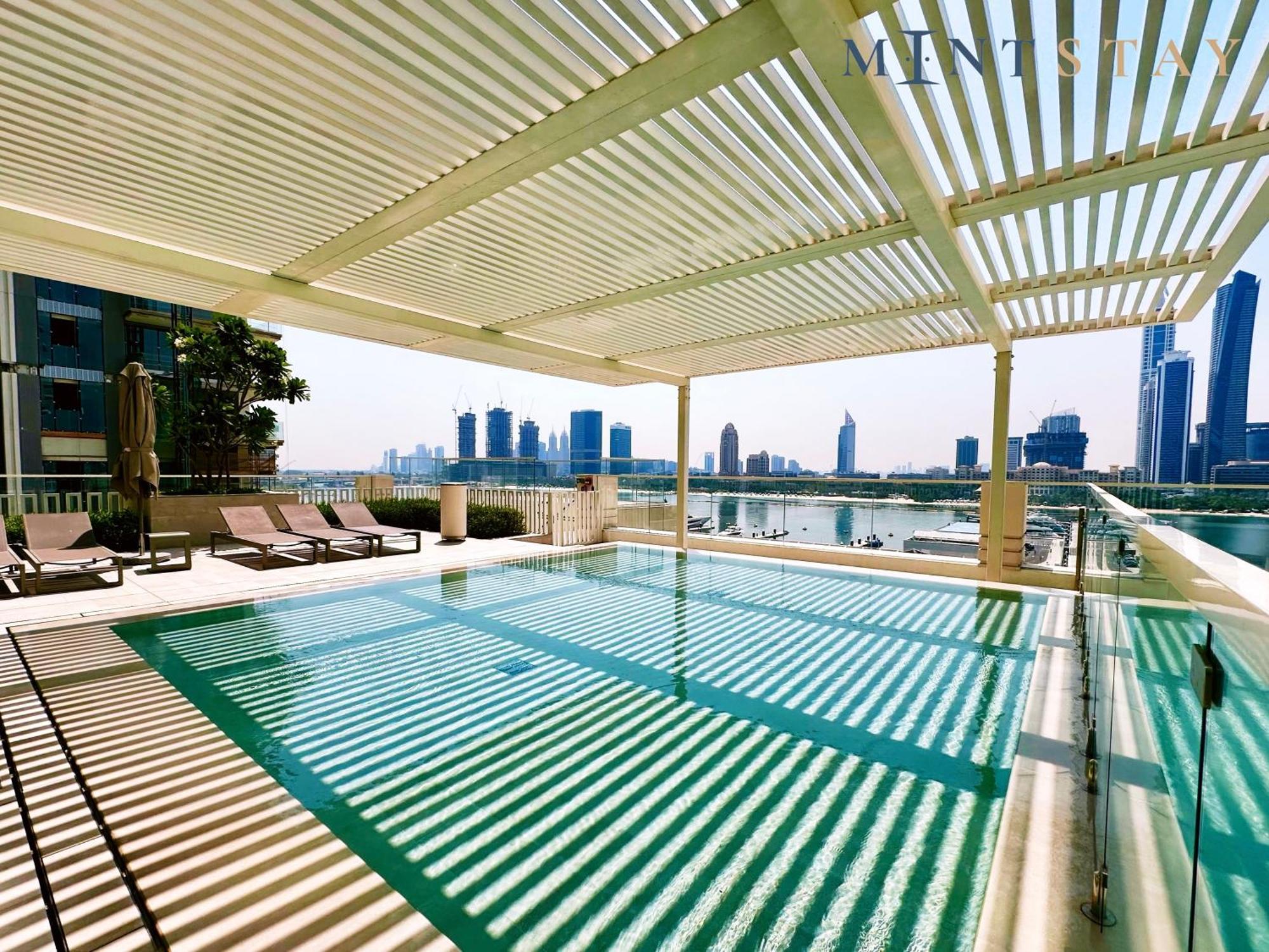 Marina Vista 2, Emaar Beachfront - Mint