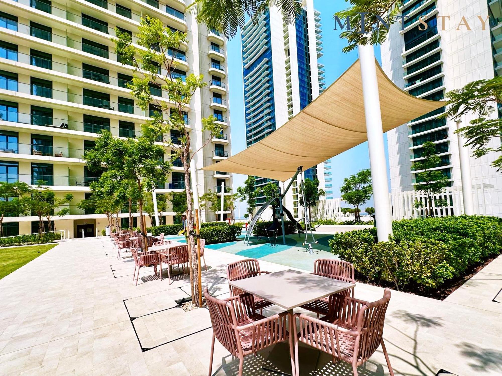 Apartment Marina Vista 2, Emaar Beachfront - Mint