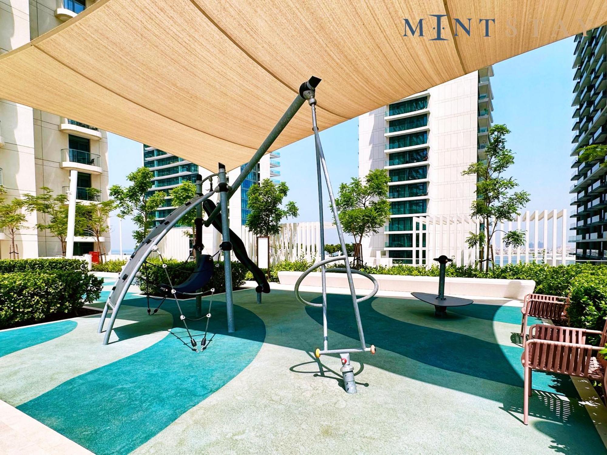 Marina Vista 2, Emaar Beachfront - Mint Apartment Dubai