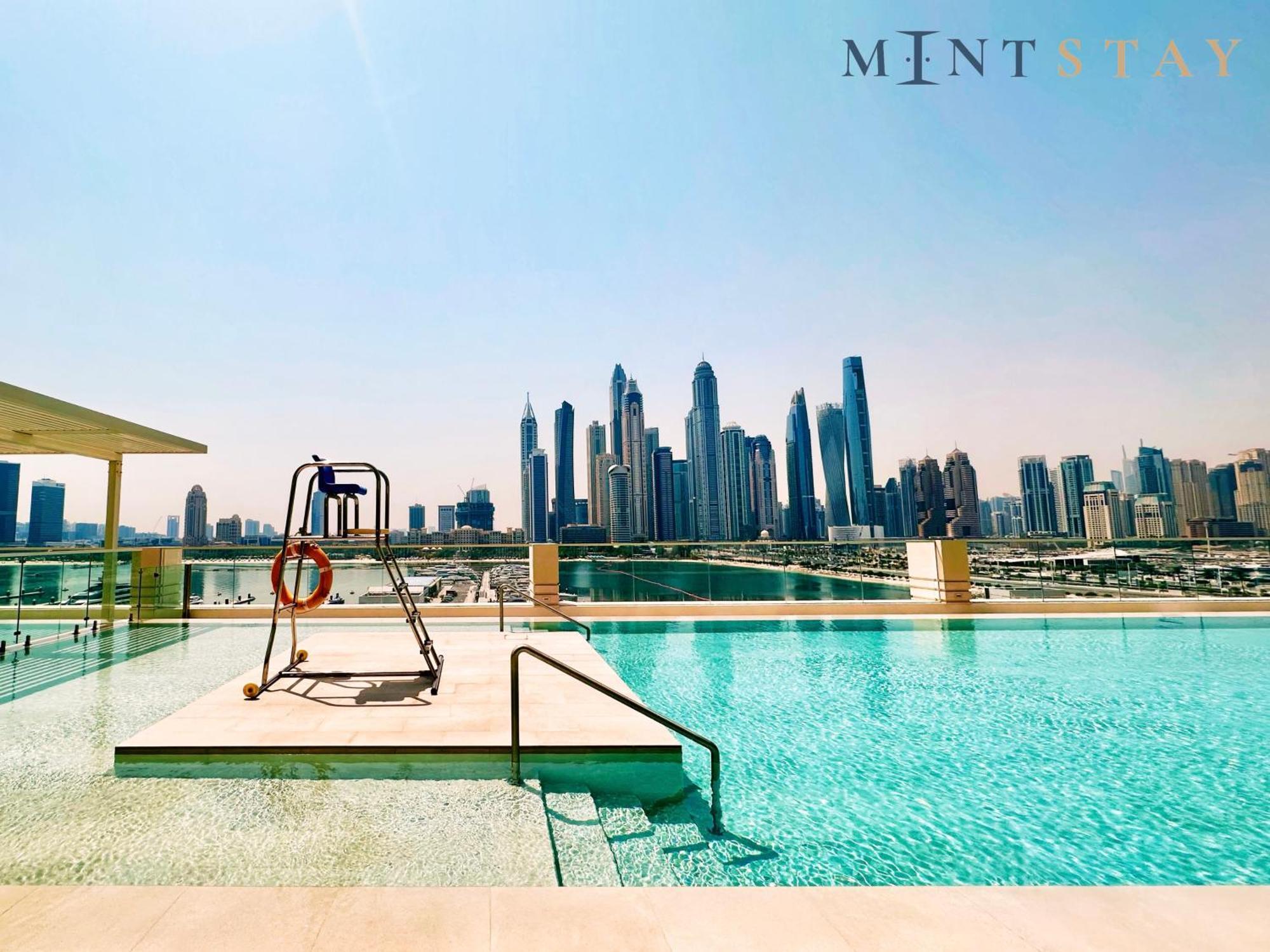Marina Vista 2, Emaar Beachfront - Mint