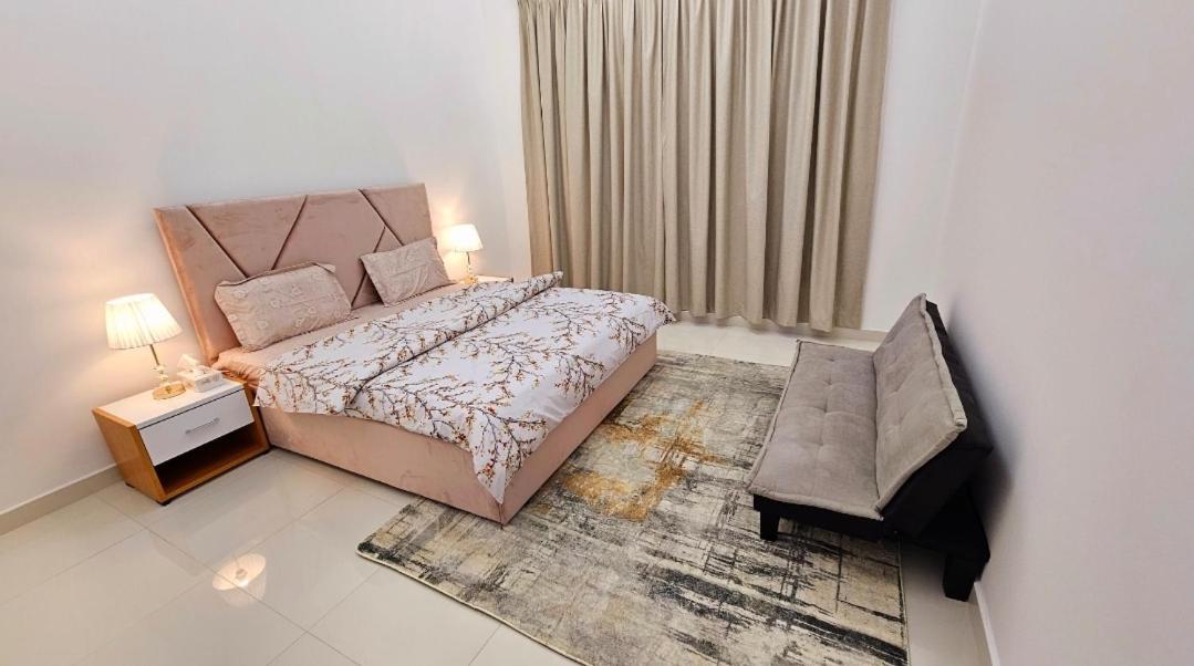 Elegant In Near Airport Homestay