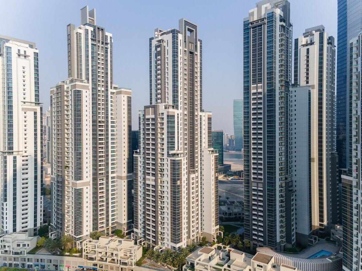 Classy 2-bedrooms With Vintage-inspired Furniture At Executive Tower M! Apartment Dubai