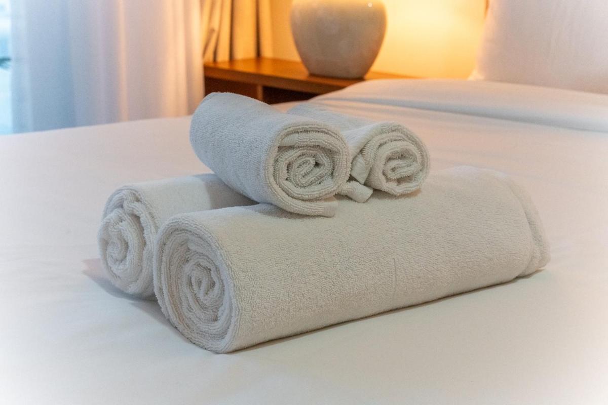 Classy 2-bedrooms With Vintage-inspired Furniture At Executive Tower M! Apartment Dubai