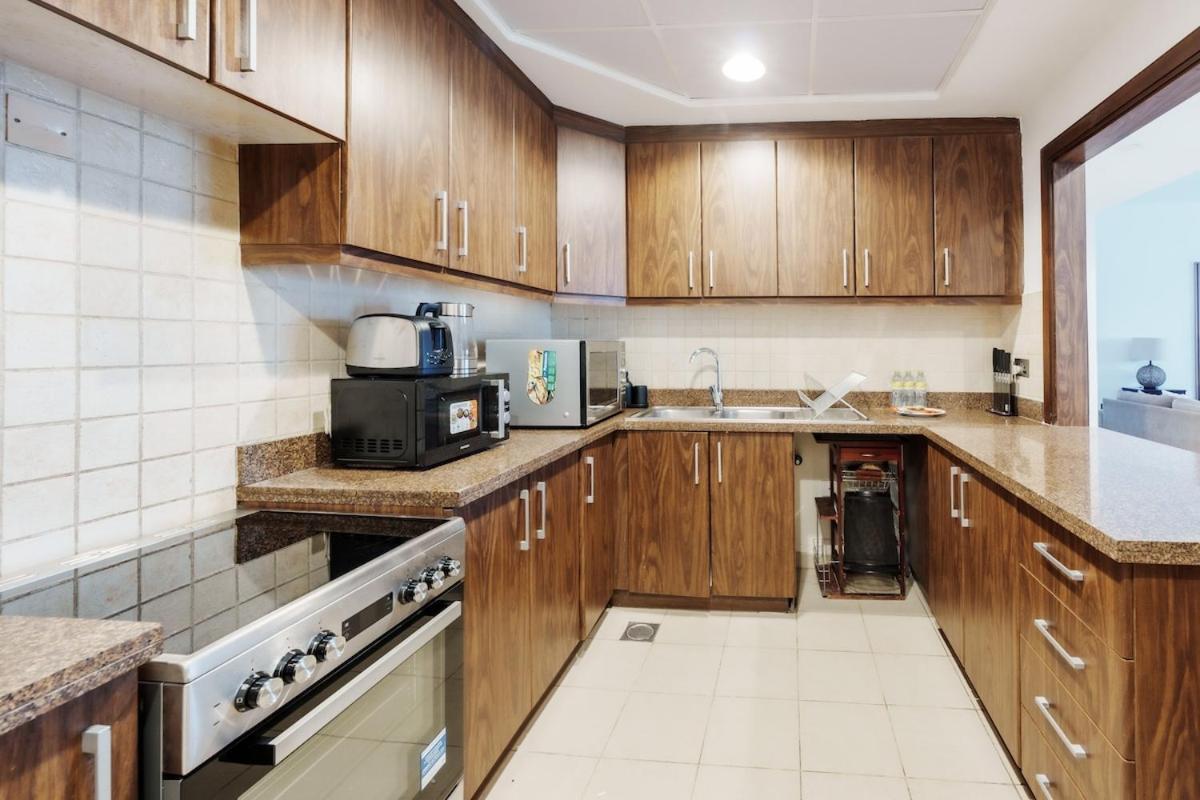 Classy 2-bedrooms With Vintage-inspired Furniture At Executive Tower M! Apartment Dubai