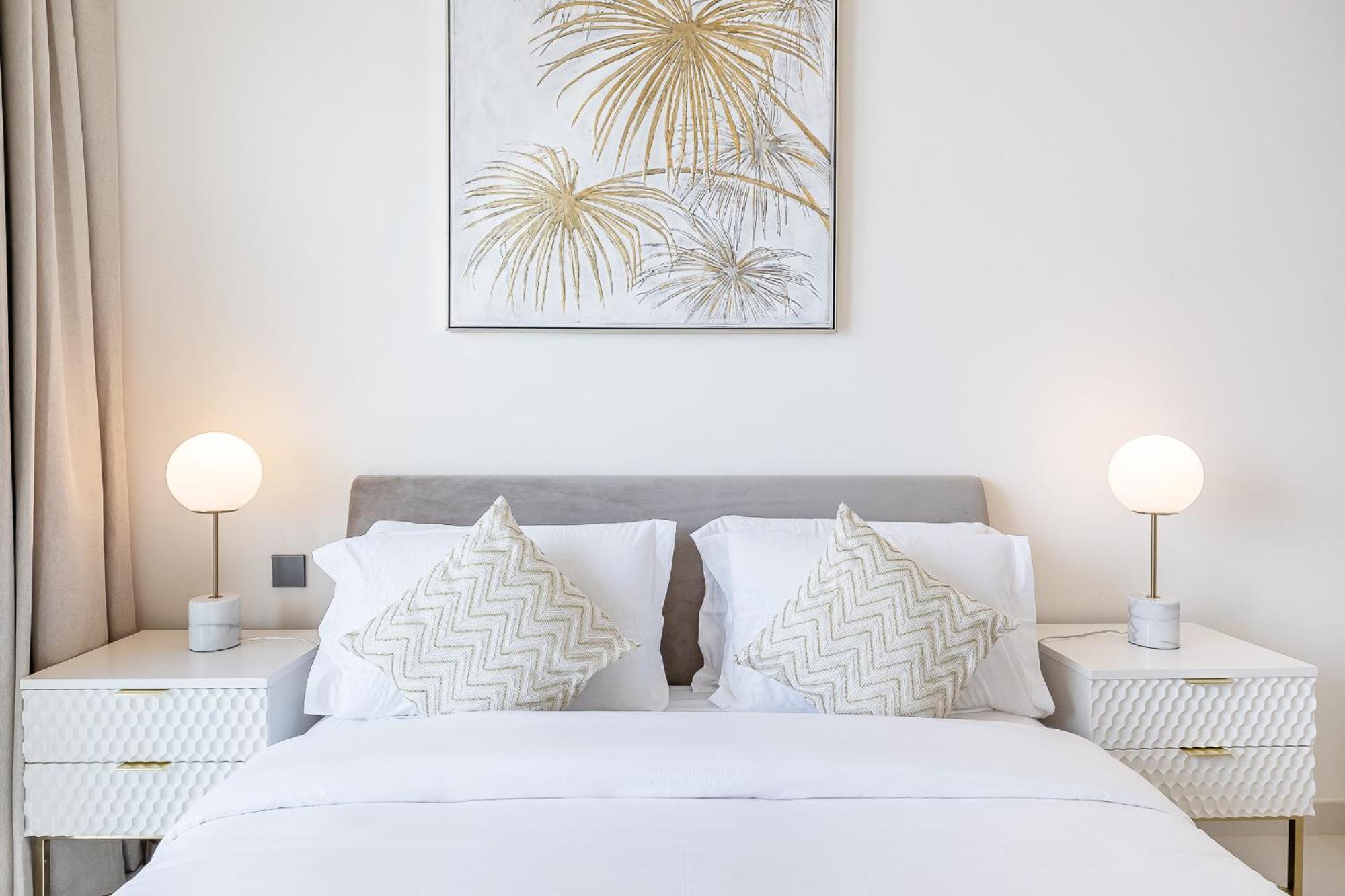 Modern With Private Access Apartment Dubai
