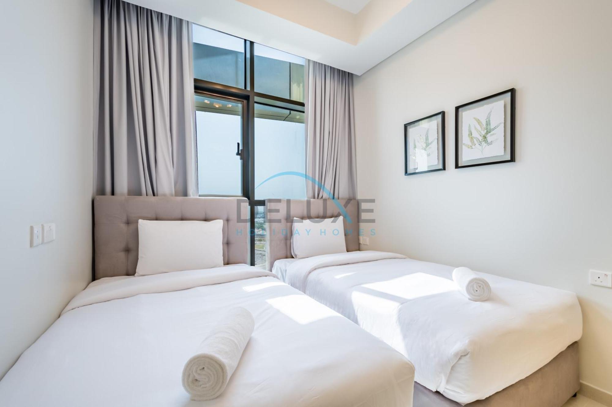 Exclusive Stylish 2br With Peaceful Views By Deluxe Homes