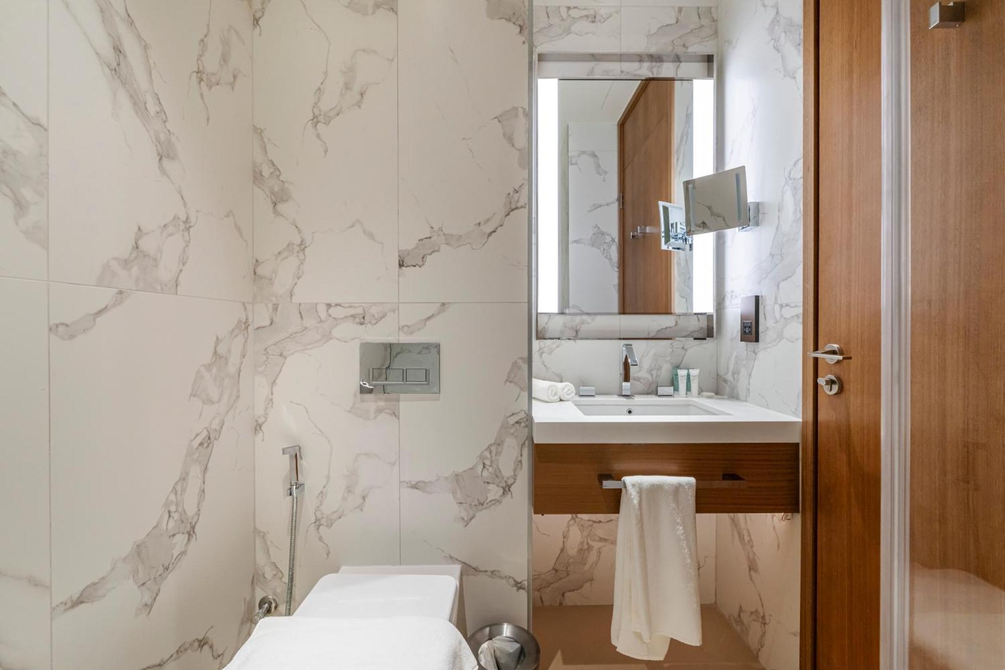 Apartment 2br Address Opera Residences Downtown *