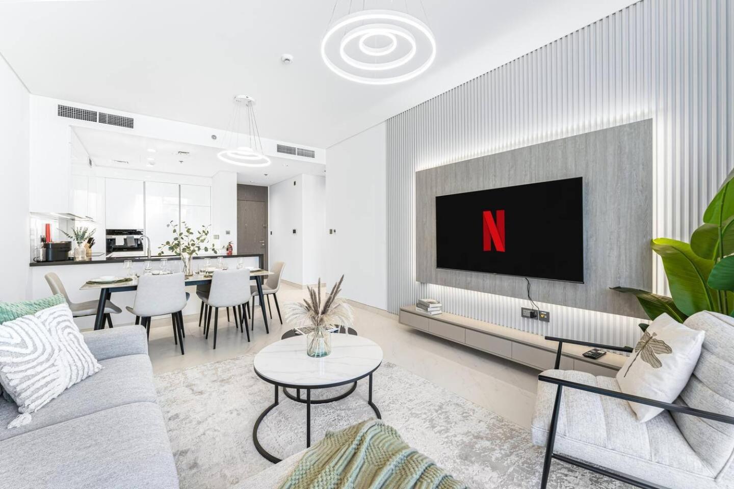Apartamento District One Residences 11