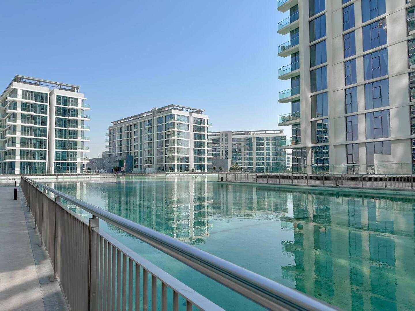 Apartamento District One Residences 11 *