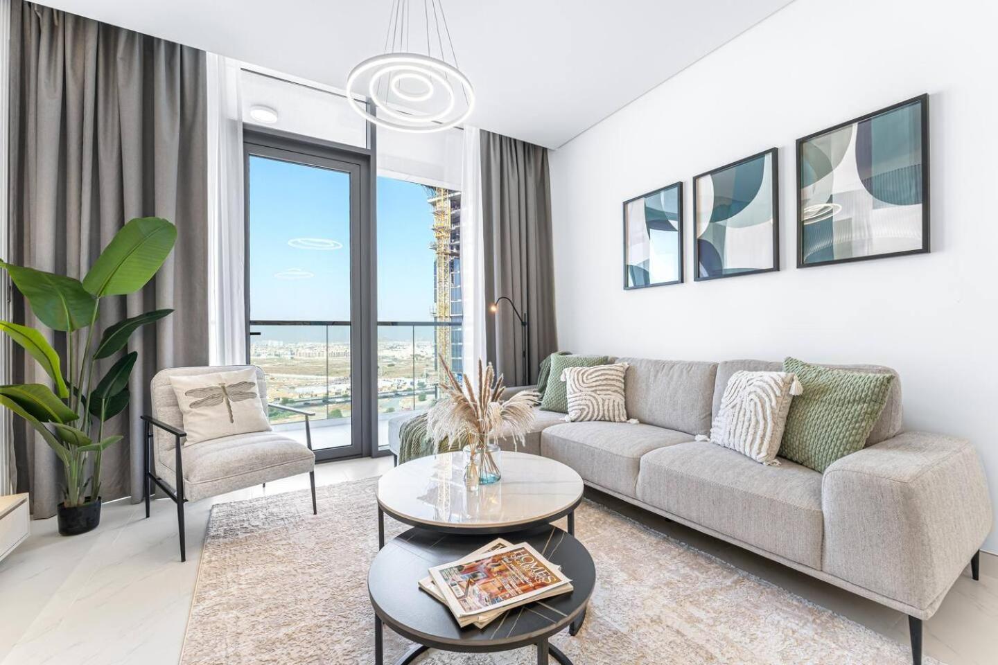 Apartamento District One Residences 11 *