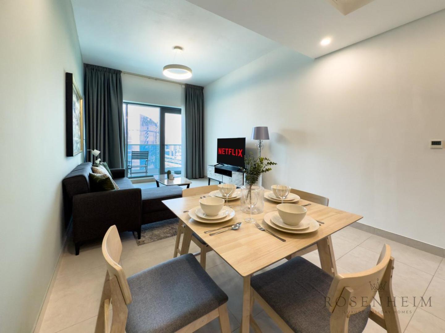 Tatil Evi Rosenheim | 1 Bedroom Modern W/burj Khalifa View