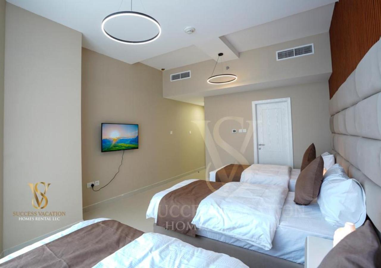 Marina , Success Luxury Apartments, Near Jbr And Metro Station-daily Free Housekeeping Included Dubai
