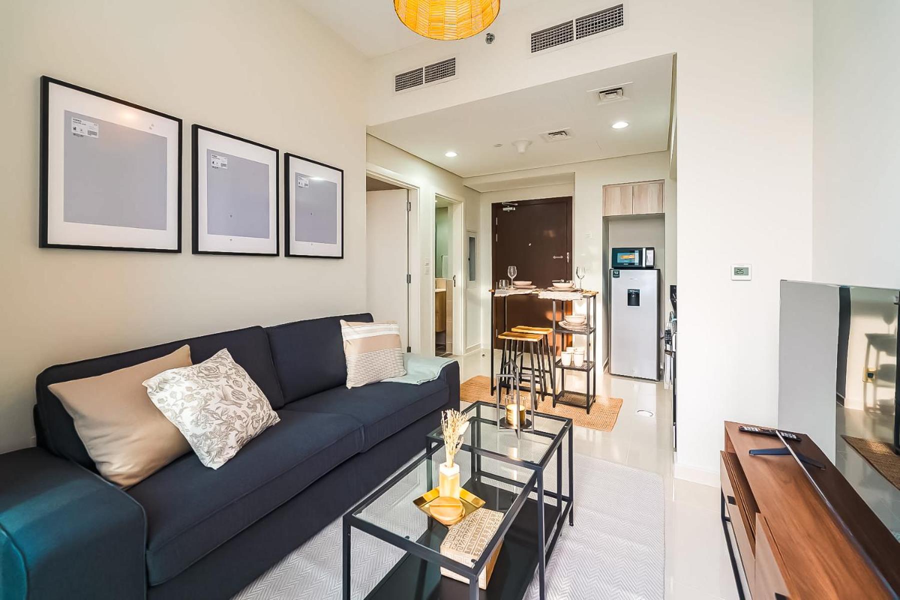 Golf A Apartment *