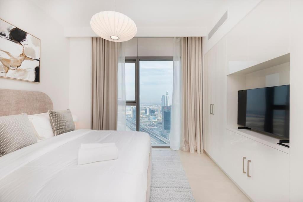 Beautiful View, Modern By Chi Living