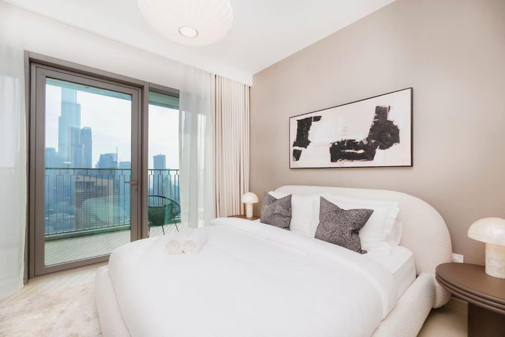 Beautiful View, Modern By Chi Living Apartment *