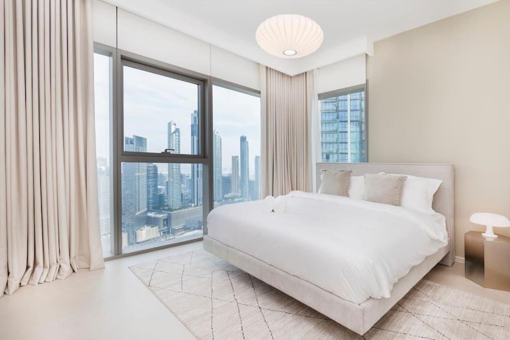 Beautiful View, Modern By Chi Living
