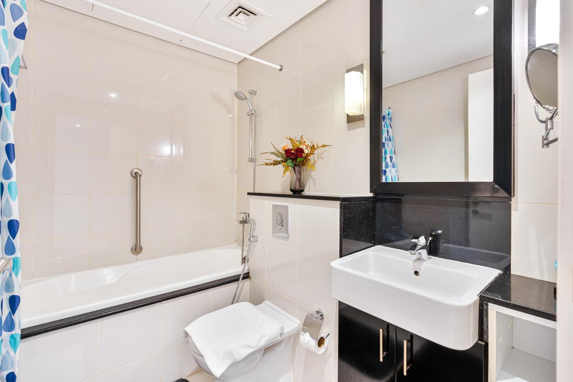 Apartment Discover Urban Chic -vibrant Life *