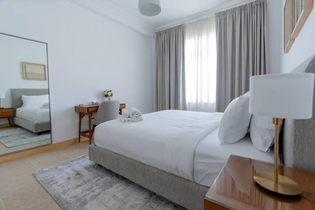 Apartment Elegant 1br Retreat With Ocean Views, Palm *