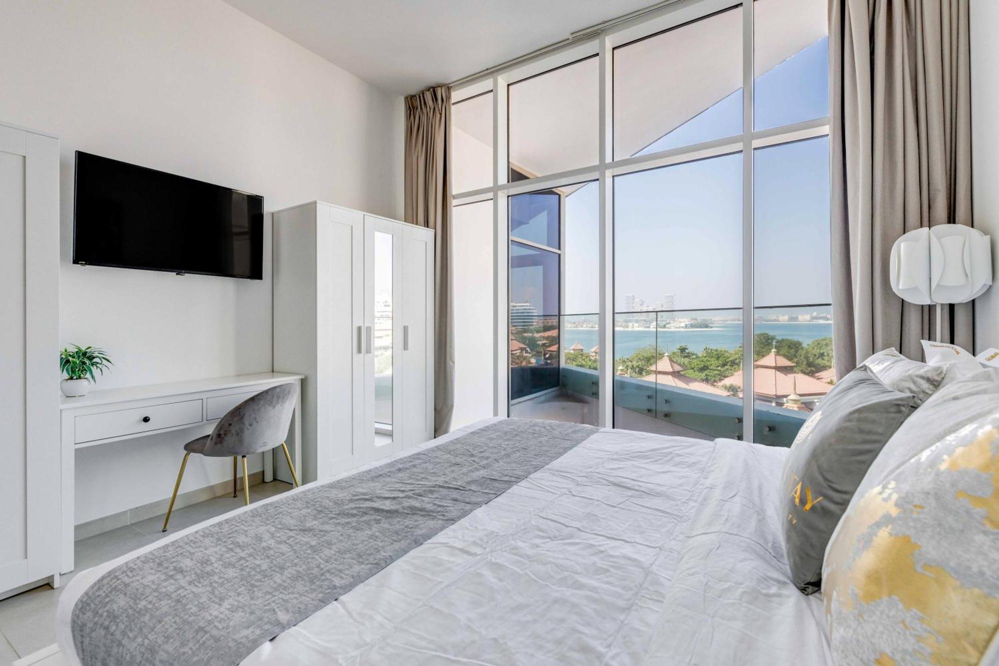Luxury Azizi Mina Beachfront Apartment