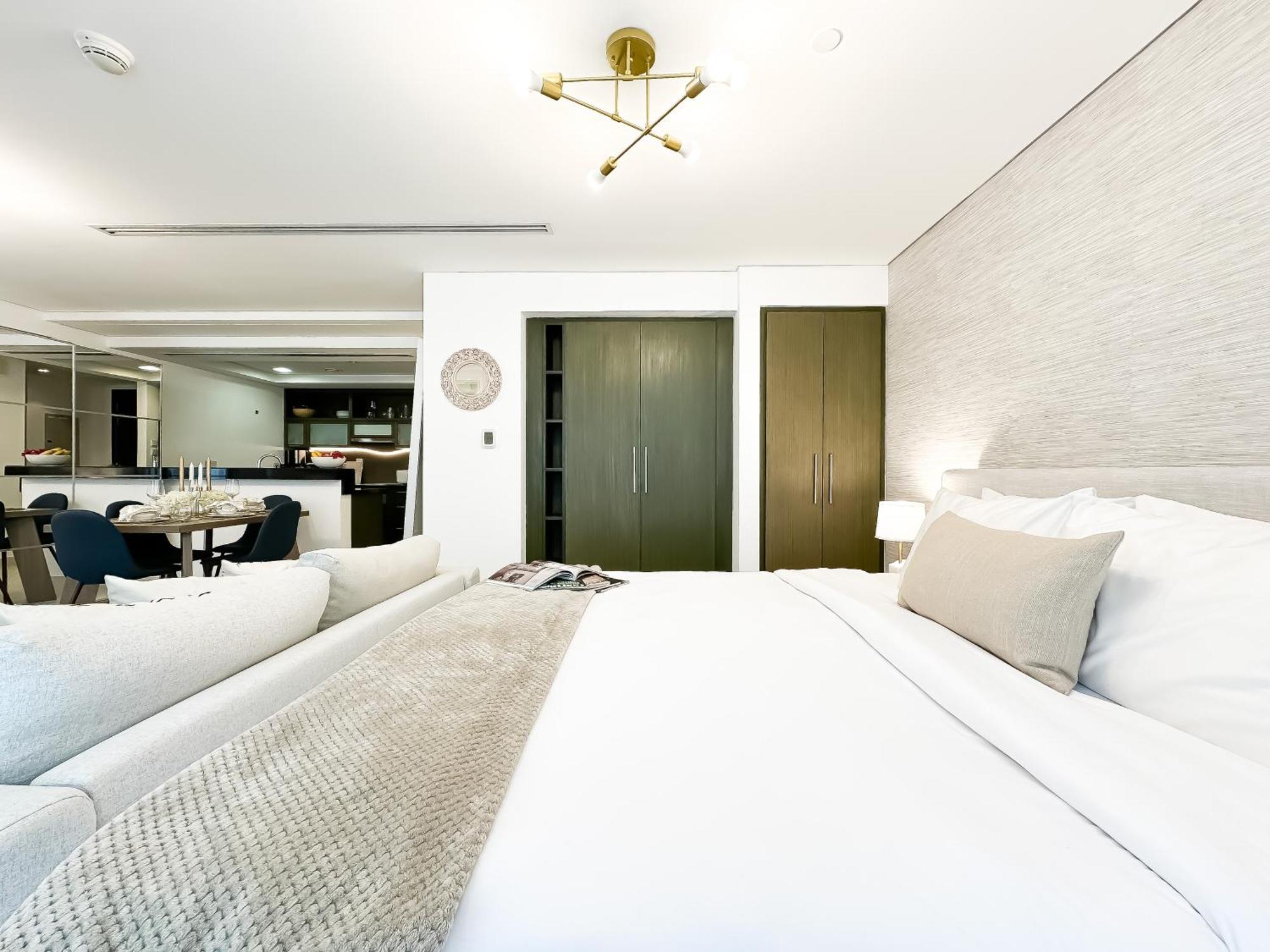 Dreamy Downtown W Boulevard Access Apartment Dubai