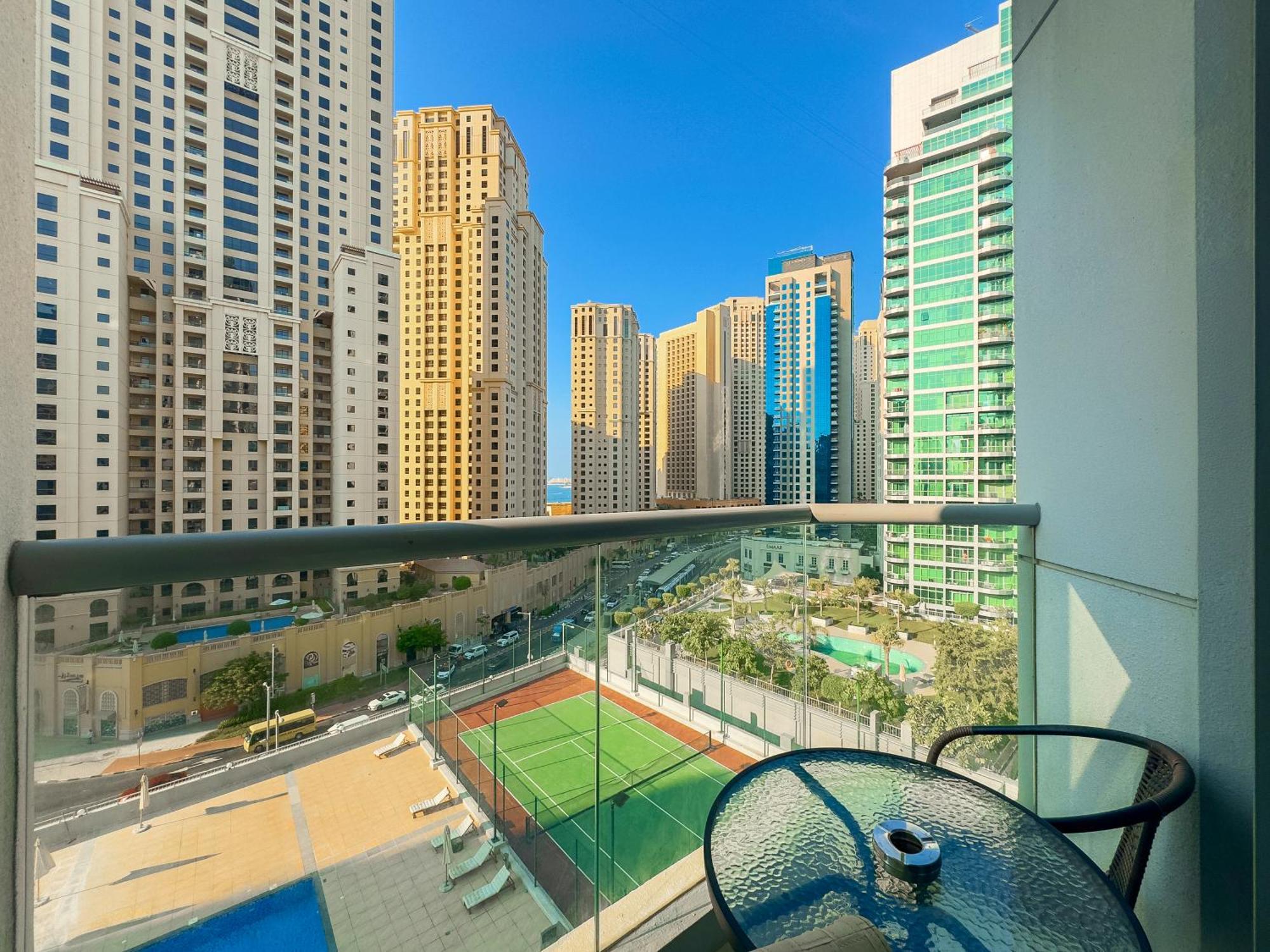 Walk To & Marina Mall - Marina 2bdr Daire *