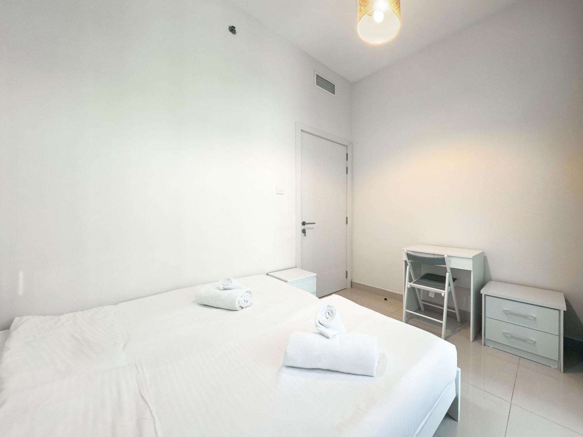 Walk To & Marina Mall - Marina 2bdr Daire *