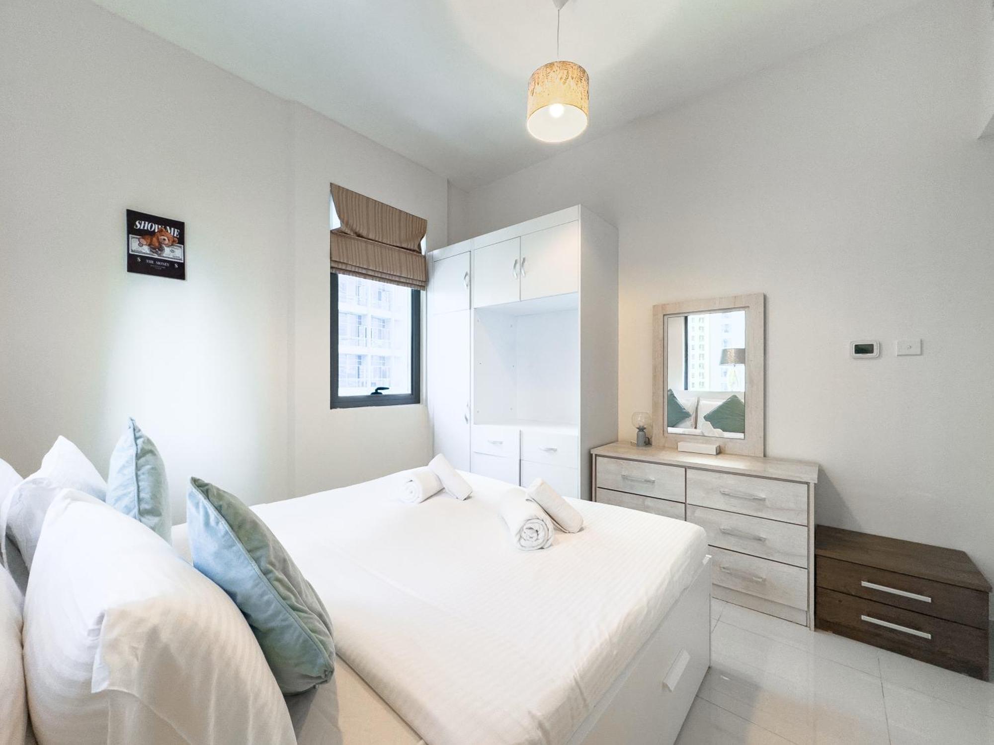 Walk To & Marina Mall - Marina 2bdr Daire