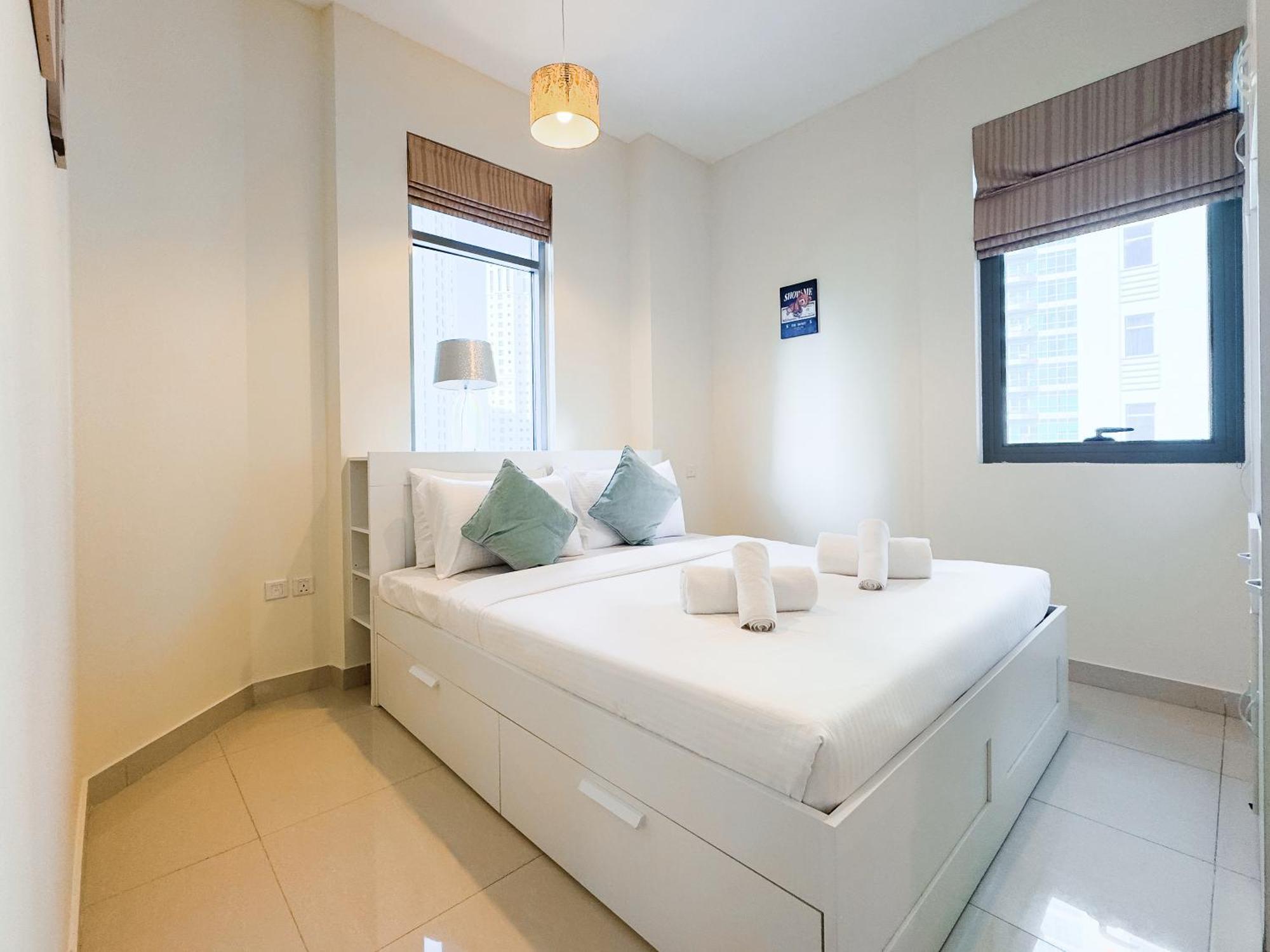 Walk To & Marina Mall - Marina 2bdr Daire *