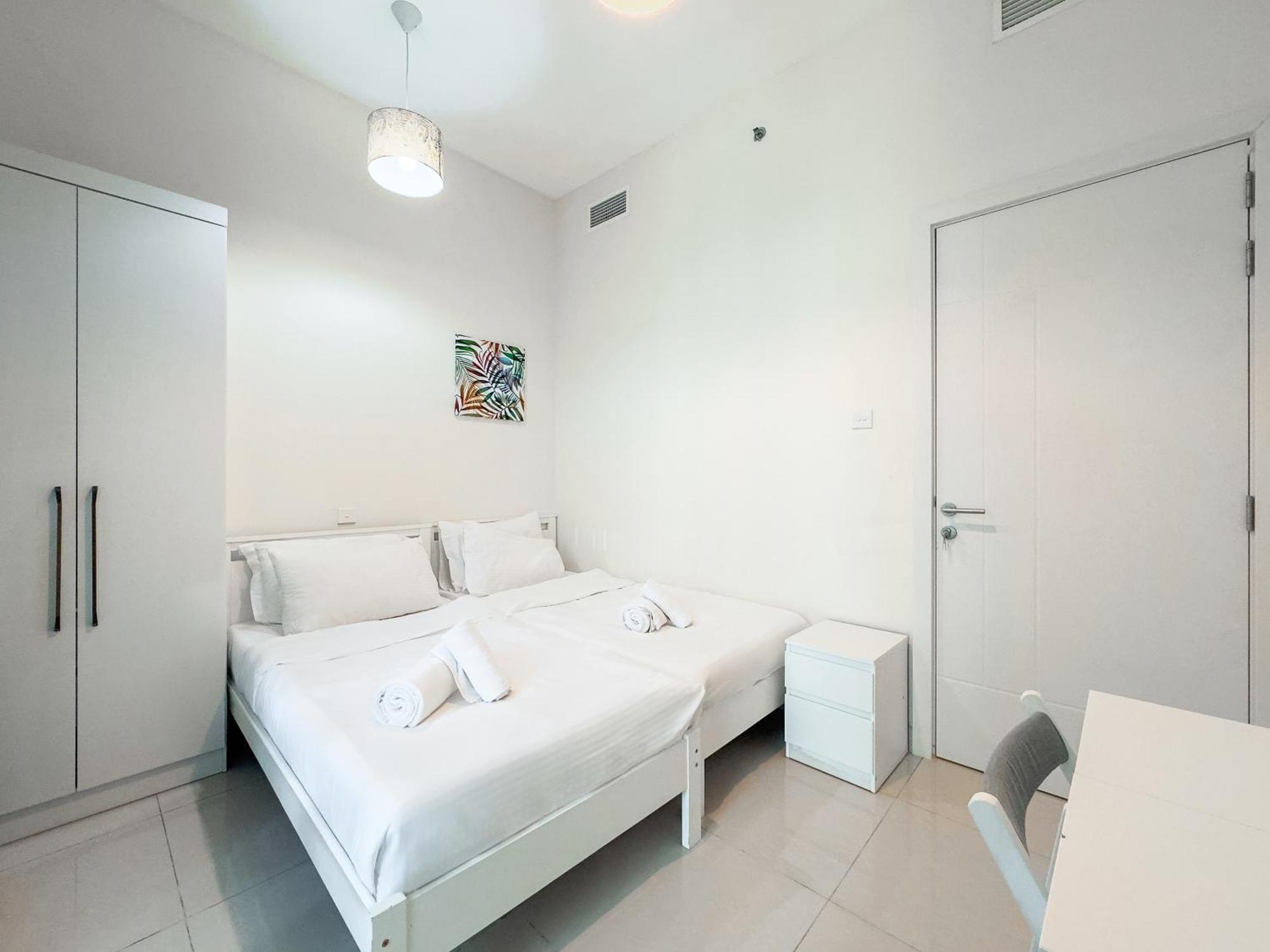 Walk To & Marina Mall - Marina 2bdr Daire Dubai