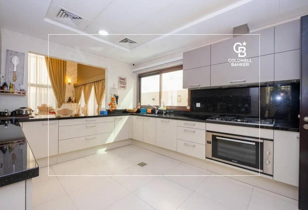 Luxurious Meydan With Unparalleled Views *