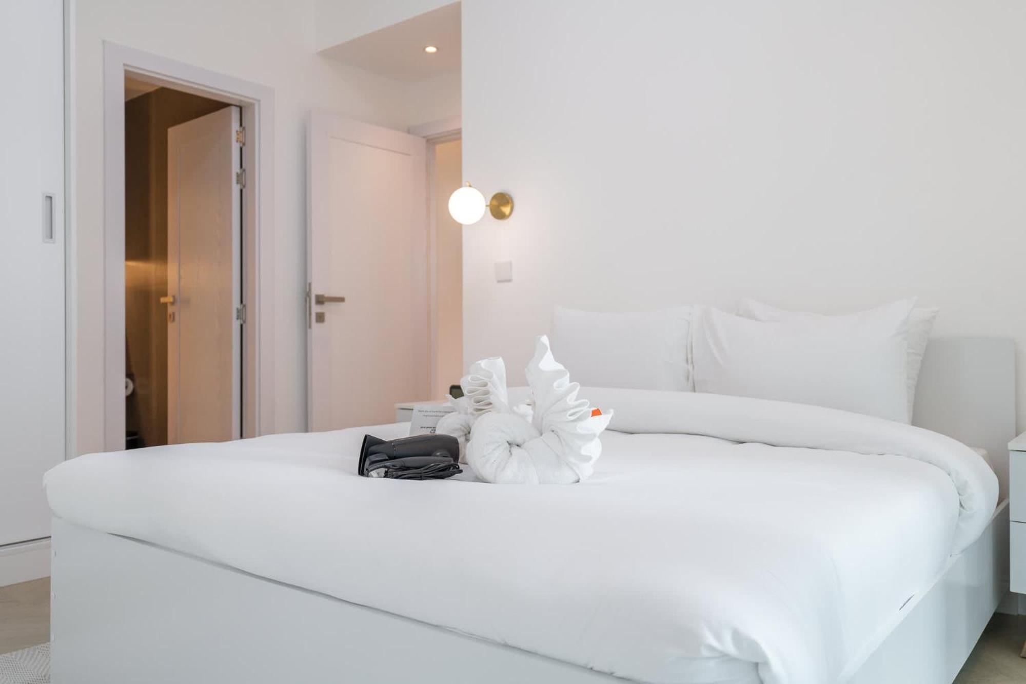 Apartment A Fabulous 1 Bedroom In Marina Pinnacle *