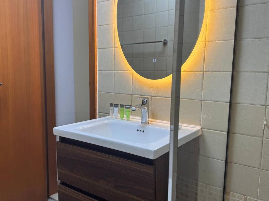 Ashri Modern Elegant Near Metro In Marina * Dubai
