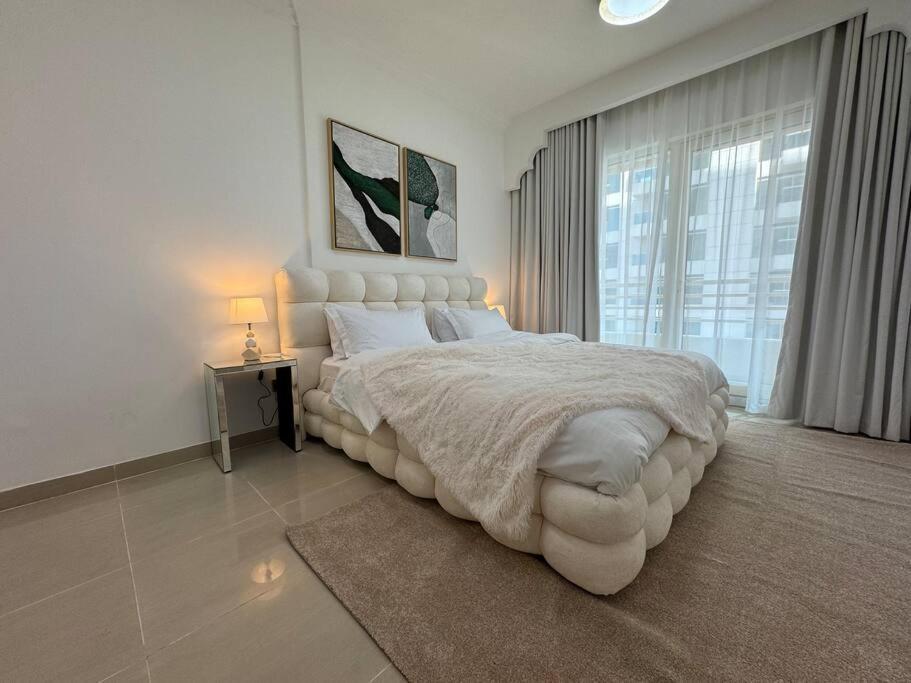 Ashri Modern Elegant Near Metro In Marina Apartment