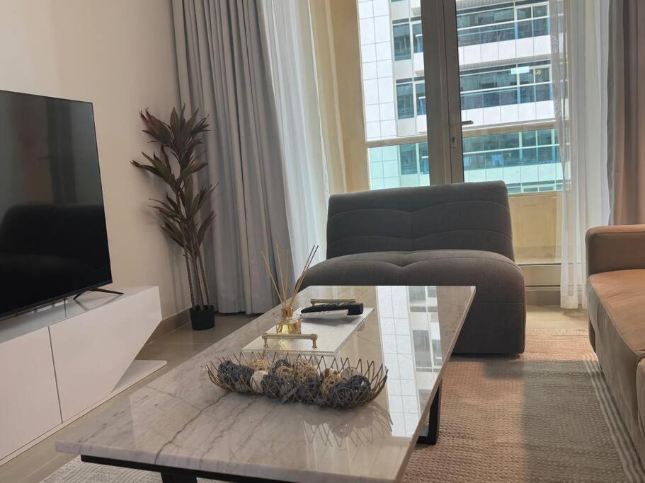 Ashri Modern Elegant Near Metro In Marina Apartment Dubai